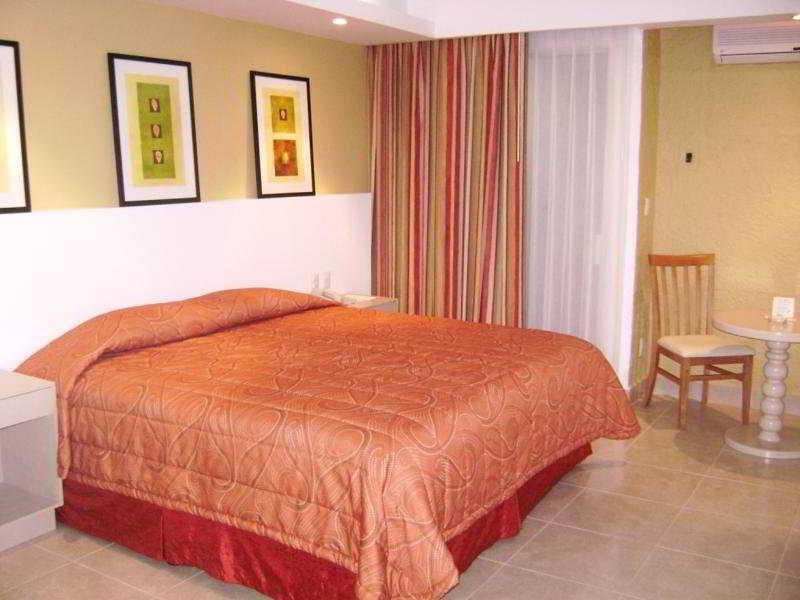 Hotel Los Cocos Chetumal Kültér fotó
